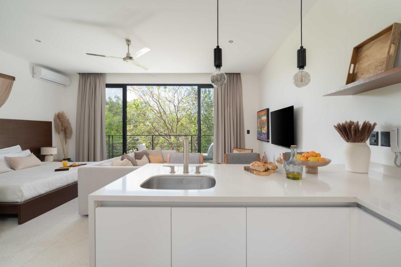 Stylish And Peaceful Jungle Studio At 525 تولوم المظهر الخارجي الصورة